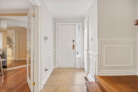 Photo 16 at 193 Glenmanor Way, Yorkhill, Vaughan