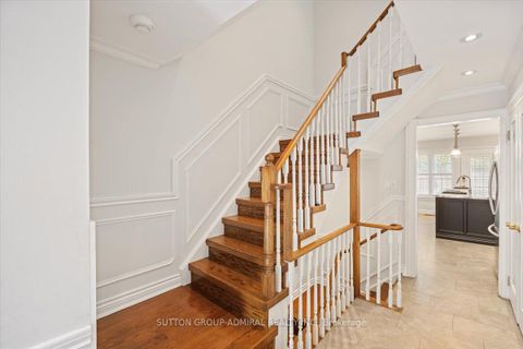 Photo 18 at 193 Glenmanor Way, Yorkhill, Vaughan