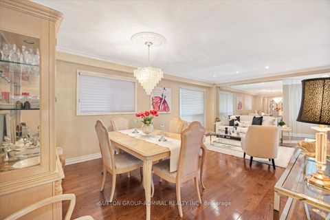 Photo 19 at 193 Glenmanor Way, Yorkhill, Vaughan