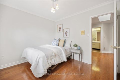 Photo 36 at 193 Glenmanor Way, Yorkhill, Vaughan