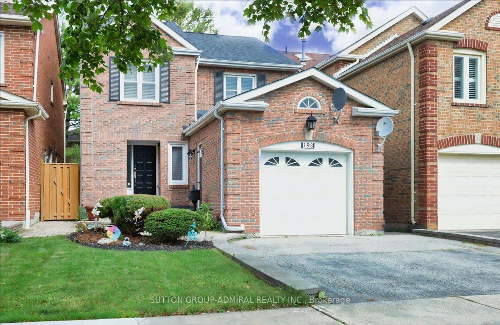 193 Glenmanor Way, Yorkhill, Vaughan 