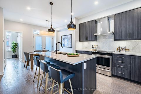 Photo 8 at 87 Glenngarry Crescent, Rural Vaughan, Vaughan