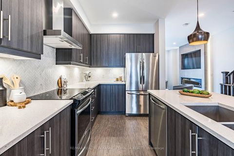 Photo 9 at 87 Glenngarry Crescent, Rural Vaughan, Vaughan