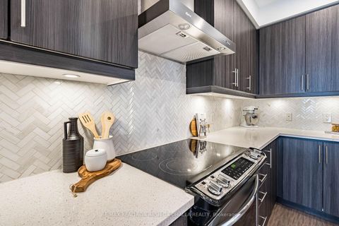 Photo 13 at 87 Glenngarry Crescent, Rural Vaughan, Vaughan