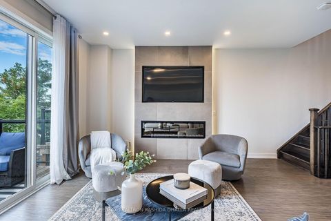 Photo 17 at 87 Glenngarry Crescent, Rural Vaughan, Vaughan