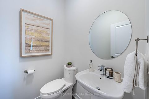 Photo 20 at 87 Glenngarry Crescent, Rural Vaughan, Vaughan