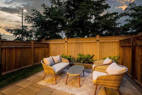 Photo 47 at 87 Glenngarry Crescent, Rural Vaughan, Vaughan
