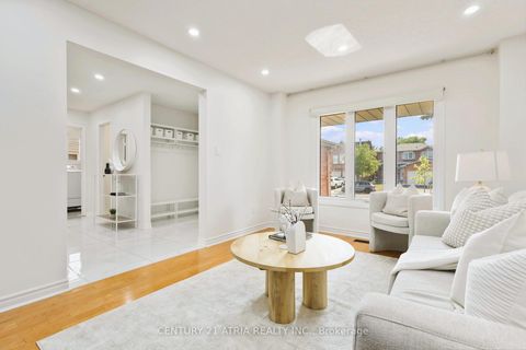 Photo 3 at 11 Valley Centre Drive, Rouge E11, Toronto