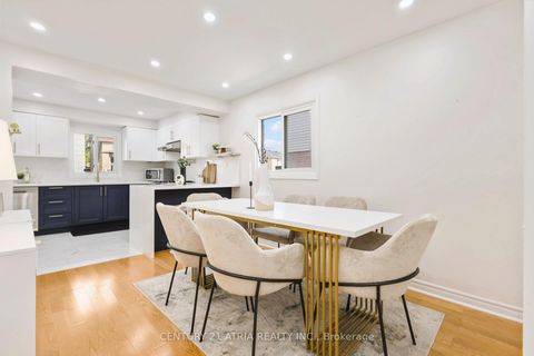 Photo 15 at 11 Valley Centre Drive, Rouge E11, Toronto