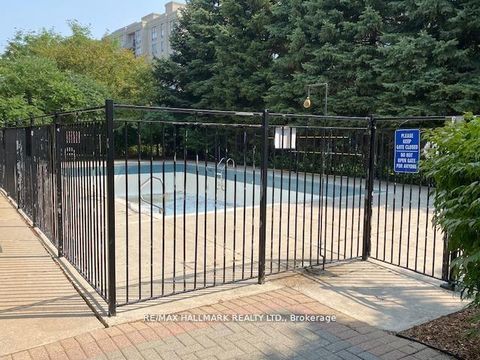 Photo 5 at 503 - 1720 Eglinton Avenue E, Victoria Village, Toronto
