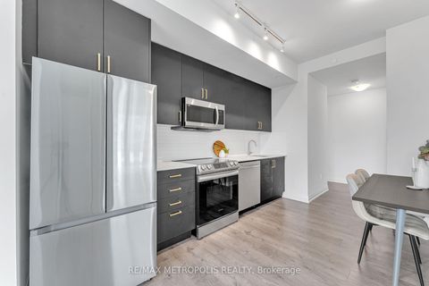 Photo 11 at 403 - 10 Meadowglen Place, Woburn, Toronto