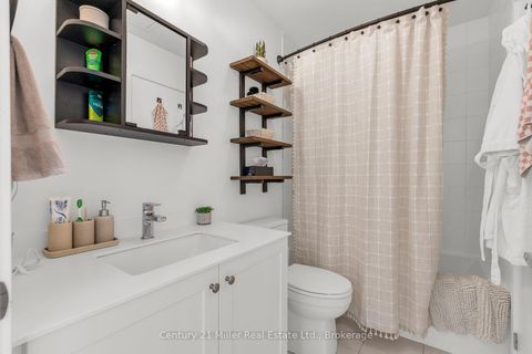 Photo 24 at 301 - 150 Sabina Drive, GO Glenorchy, Oakville