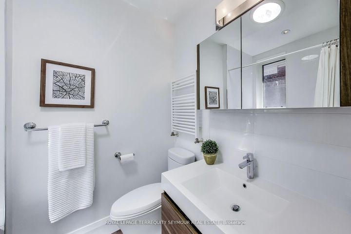 Photo 27 at 275 Fairlawn Avenue, Lawrence Park North, Toronto