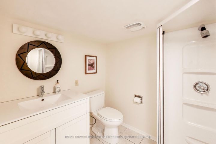 Photo 32 at 275 Fairlawn Avenue, Lawrence Park North, Toronto