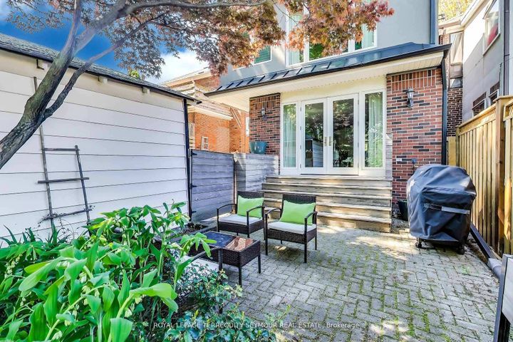 Photo 36 at 275 Fairlawn Avenue, Lawrence Park North, Toronto