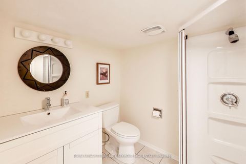 Photo 32 at 275 Fairlawn Avenue, Lawrence Park North, Toronto
