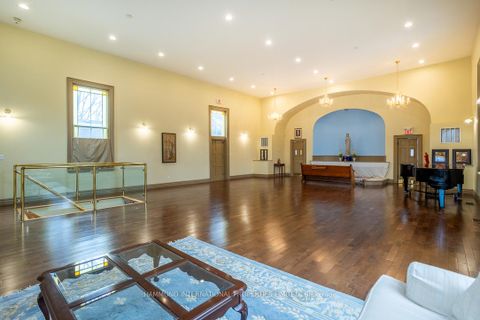 Photo 13 at 7788 Yonge Street, Uplands, Vaughan