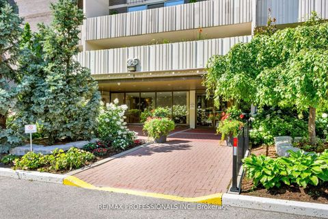 Photo 2 at 510 - 35 Ormskirk Avenue, Swansea, Toronto