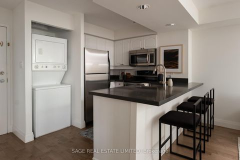 Photo 17 at 420 - 801 King Street W, Niagara, Toronto