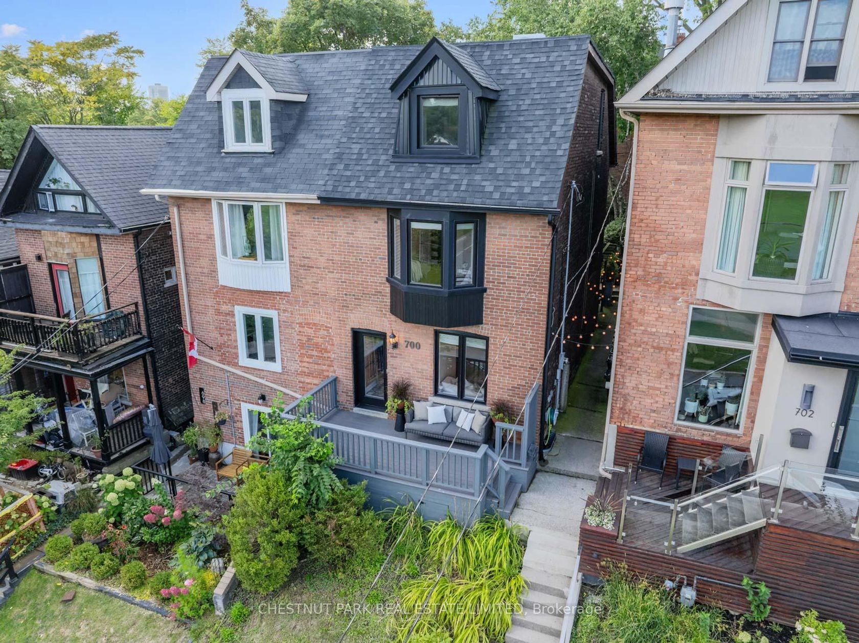 700 Logan Avenue, North Riverdale, Toronto 