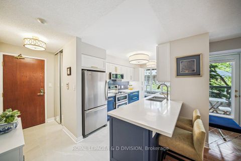 Photo 11 at 206 - 35 Merton Street, Mount Pleasant West, Toronto