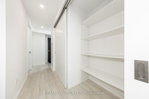 Photo 3 at 5104 - 197 Yonge Street, Yonge Corridor, Toronto