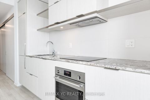 Photo 14 at 5104 - 197 Yonge Street, Yonge Corridor, Toronto