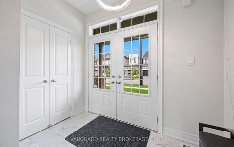 Photo 8 at 121 Alistair Crescent, Kleinburg, Vaughan