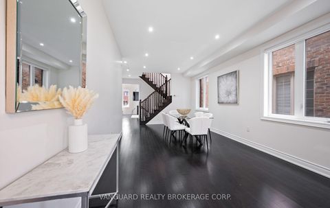 Photo 9 at 121 Alistair Crescent, Kleinburg, Vaughan