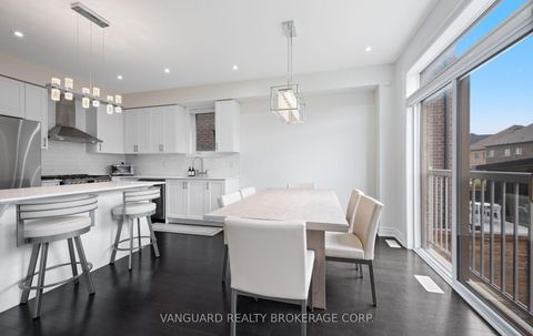 Photo 16 at 121 Alistair Crescent, Kleinburg, Vaughan