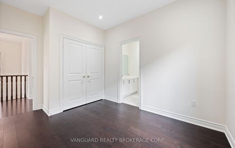 Photo 36 at 121 Alistair Crescent, Kleinburg, Vaughan