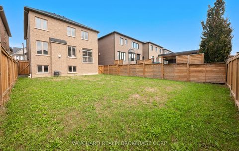 Photo 46 at 121 Alistair Crescent, Kleinburg, Vaughan