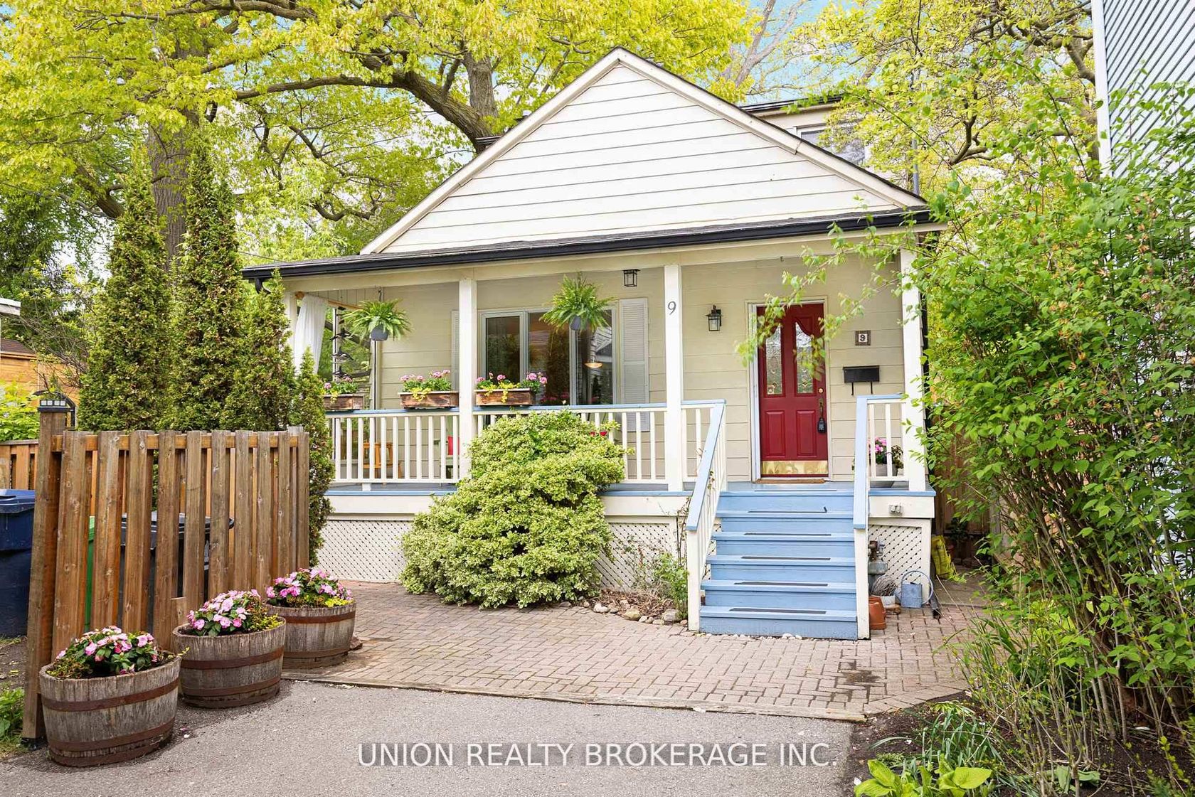9 Elmer Avenue, The Beaches, Toronto 