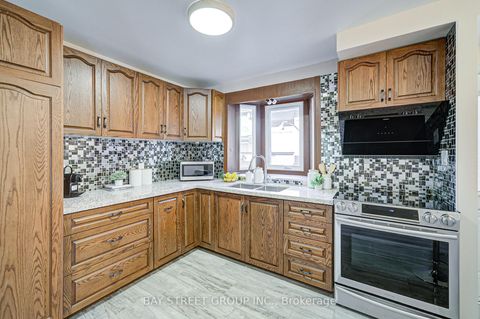 Photo 7 at 8 Shediac Road, Bendale, Toronto