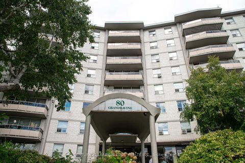 Photo 2 at 917 - 80 Grandravine Drive, York University Heights, Toronto