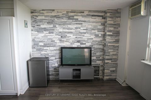 Photo 10 at 917 - 80 Grandravine Drive, York University Heights, Toronto