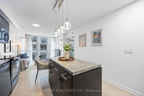 Photo 5 at 512 - 21 Nelson Street, Waterfront Communities C1, Toronto