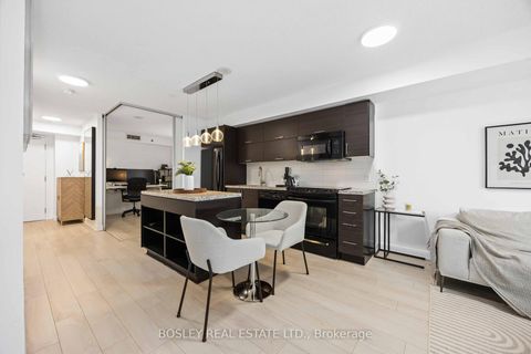 Photo 6 at 512 - 21 Nelson Street, Waterfront Communities C1, Toronto