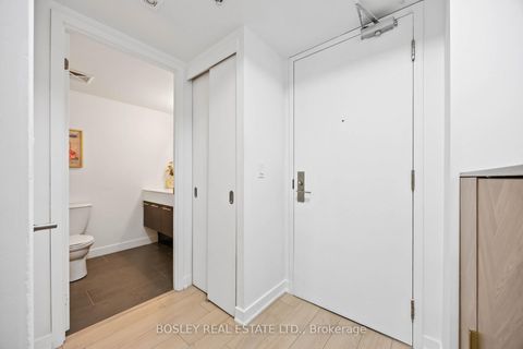 Photo 22 at 512 - 21 Nelson Street, Waterfront Communities C1, Toronto