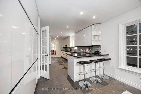 Photo 13 at 25 Harlington Road, Don Mills, Toronto