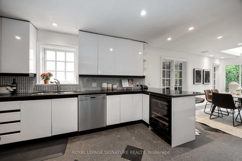 Photo 17 at 25 Harlington Road, Don Mills, Toronto