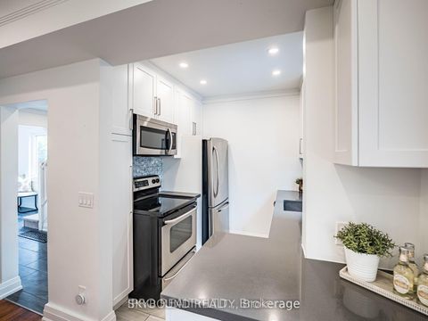Photo 20 at 91 Eighth Street, New Toronto, Toronto