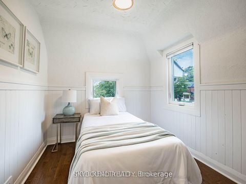 Photo 34 at 91 Eighth Street, New Toronto, Toronto