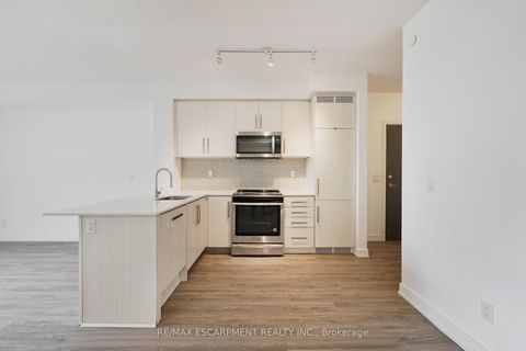 Photo 9 at 1006 - 5180 Yonge Street, Willowdale West, Toronto