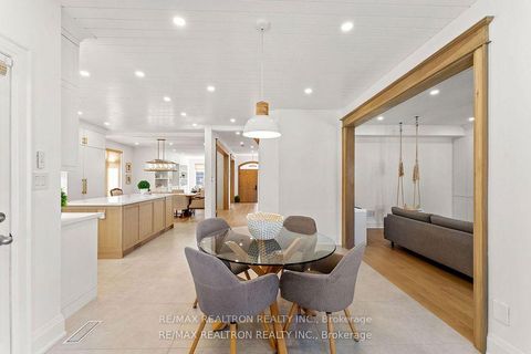 Photo 14 at 118 Pathlane Road, Langstaff, Richmond Hill