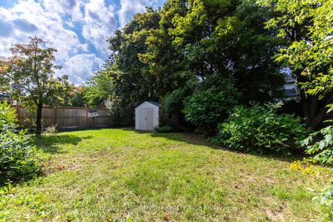 Photo 2 at 149 Mansfield Drive, CP College Park, Oakville