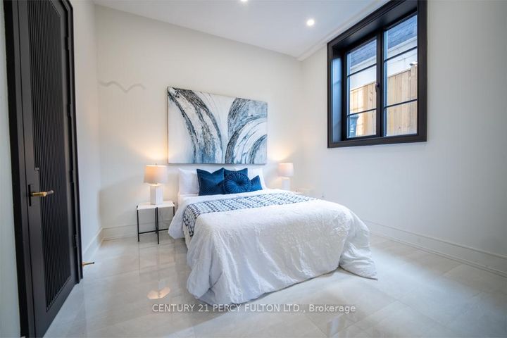 Photo 41 at 210 Homewood Avenue, Newtonbrook West, Toronto