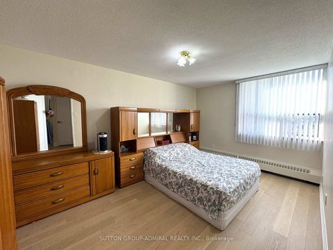 Photo 15 at 908 - 451 The West Mall, Etobicoke West Mall, Toronto