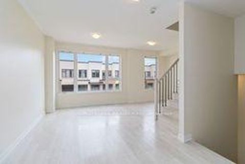 Photo 11 at 3192 Mintwood Circle, GO Glenorchy, Oakville