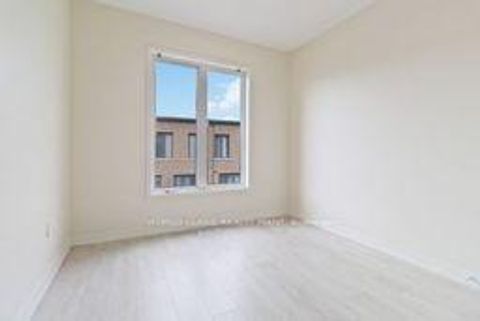 Photo 25 at 3192 Mintwood Circle, GO Glenorchy, Oakville